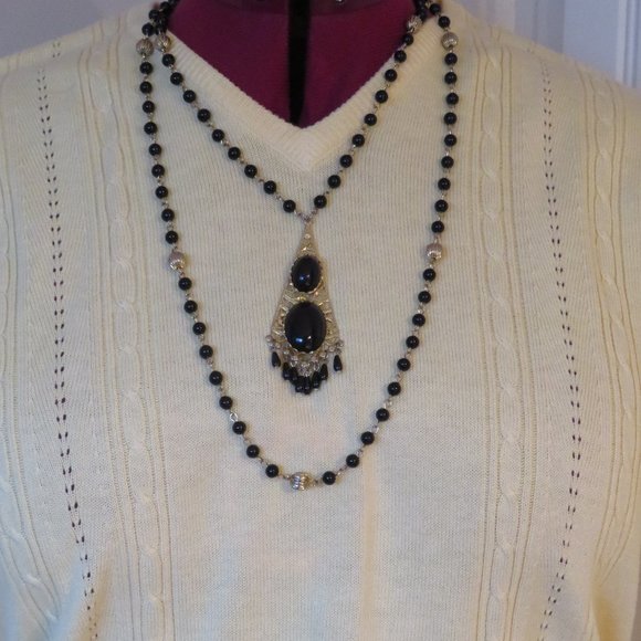 BLACK & GOLD TONE 2-STRAND PENDANT NECKLACE (K22) - Picture 5 of 5